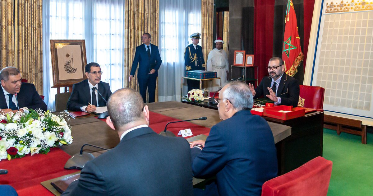 Après un délai supplémentaire, El Othmani appelé par le roi Mohammed VI à revoir sa copie huffp.st/cIYweEs