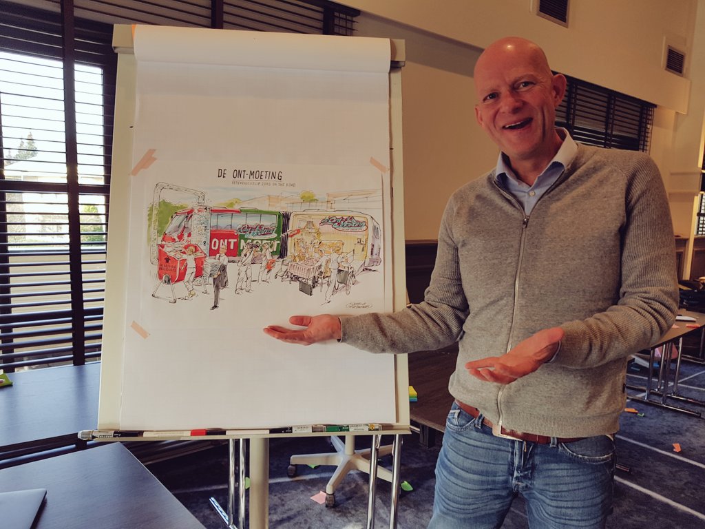 Halverwege 2e dag van de #zorghackathon18 teams maken zich op voor de finale! Lunch of doorwerken? Het kan toch ook allebei!?