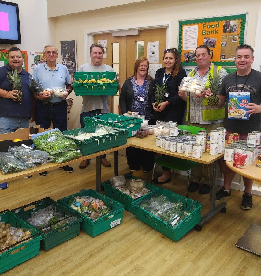 StLegerHomes's tweet photo. For many people in our community, foodbanks play an important role by helping put good quality food on the table when times get tough. We are committed to supporting their work helping vulnerable people wherever we can. #Foodbanks #DoncasterIsGreat #MakingADifference #SLHDmad2018 https://t.co/9XSurOYbR4