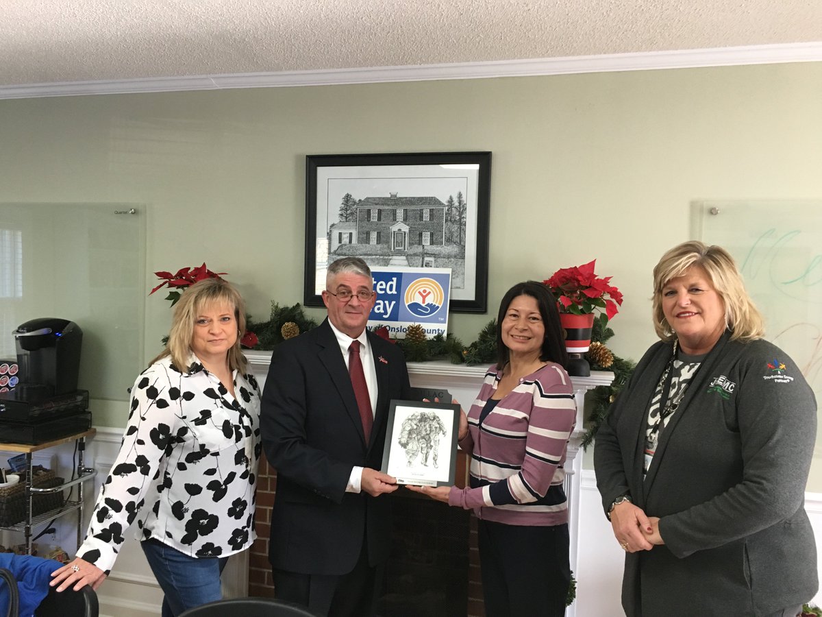 Hope4Warriors's tweet photo. "The greatness of a community is most accurately measured by the compassionate actions of its members." – Coretta Scott King  

Thank you @UnitedWayOnslow your generous gift and partnership! Together we are a force multiplier in our great commuity. #Hope365 https://t.co/vpo2Iqh2Nb