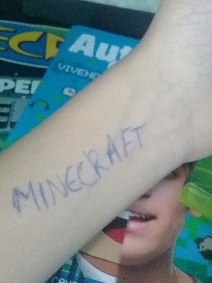 me ajudem, cada rt ou fav, vou contar como um dia sem jogar minecraft e tentar ao máximo não pensar nessas coisas (alguns vão falar que é besteira, quem pensar, guarda pra você), vou por os nomes de user dentro do pote de quantas pessoas eu conseguir... me ajudem