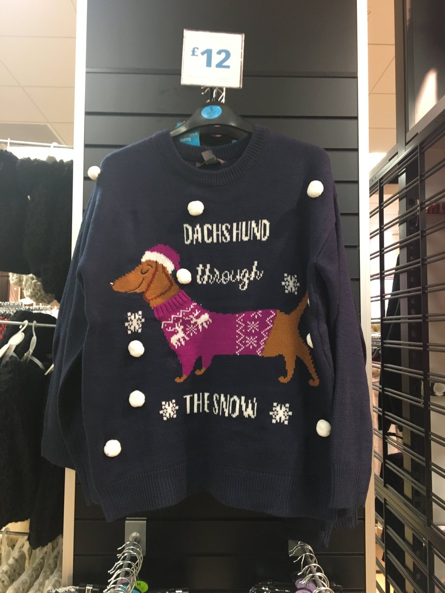 Fort_Shopping's tweet photo. This has got to be one of our favourite Christmas jumpers from @Primark's 2018 range!
#ThinkFortFirst for Christmas jumpers. https://t.co/nQrQBkkezM