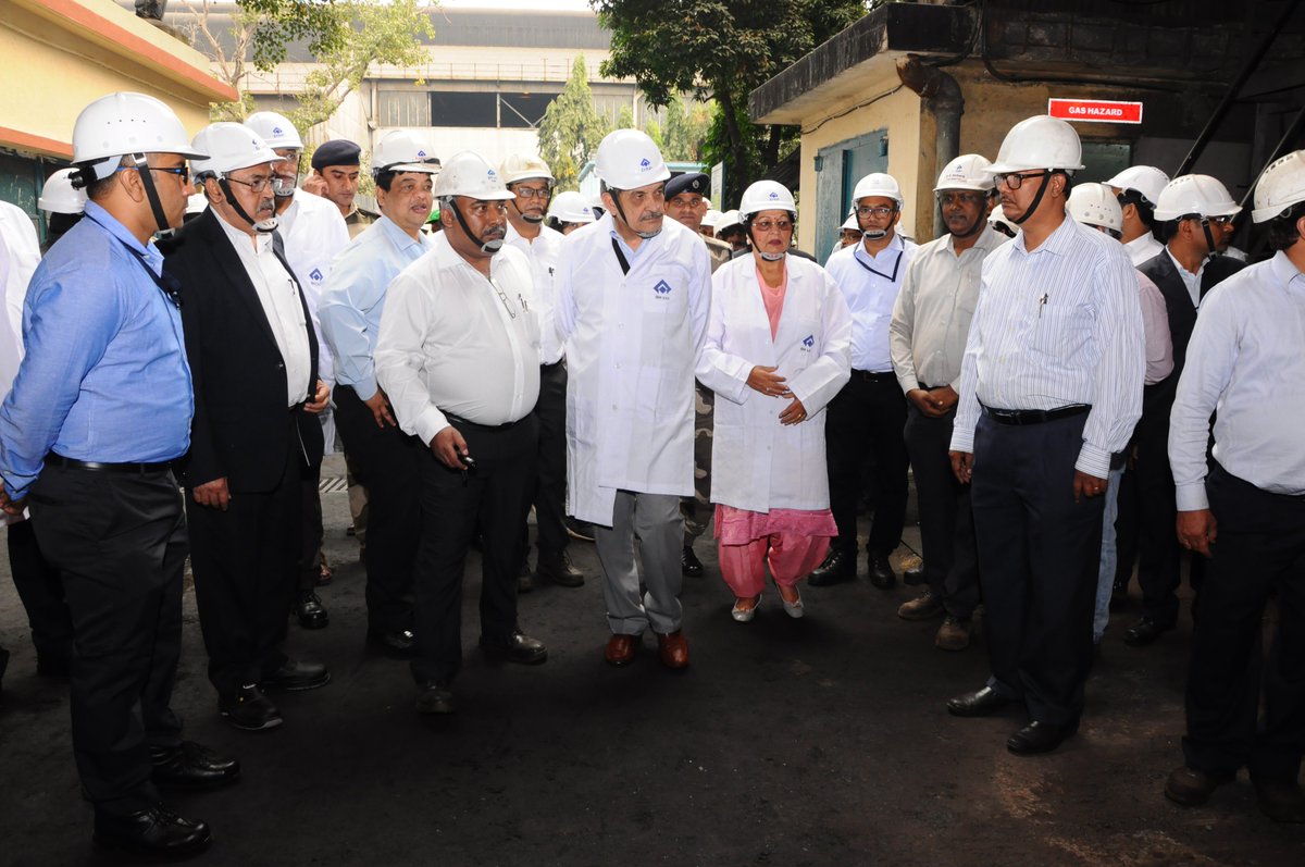 DSPSAIL1's tweet photo. Chaudhary Birender Singh @ChBirenderSingh , Hon'ble Union Minister of Steel viisted DSP &amp; ASP, had meetings with the senior officials and unions and had a press meet at Durgapur on 30.11.2018  @SAILsteel @SteelMinIndia https://t.co/NO671izeKg