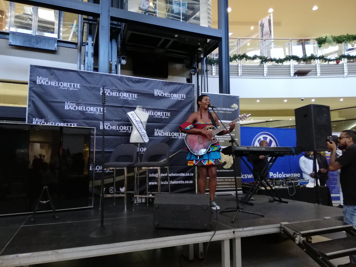 Rachely_Math's tweet photo. On Stage now we have the lovely Miss #CarBootUnplugged™️ founder @Ntsikwane at the @MissBacheloret1 Media Launch. Pull through at @SavannahMall1  for more details on how you can register. A competition for the Single and Hardworking ladies. #missbachelorettesa. Cc @SebasaMogale https://t.co/bXkgsNbSMh