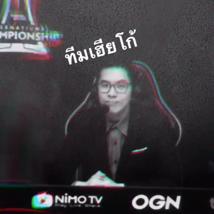 muggle_acy's tweet photo. ทานโทด ตั้งโพลล์ในไอจีสตร.
เพื่อนคิดว่า #ใจร้าว คือ #heagow 😂 https://t.co/9GCseZN4RT