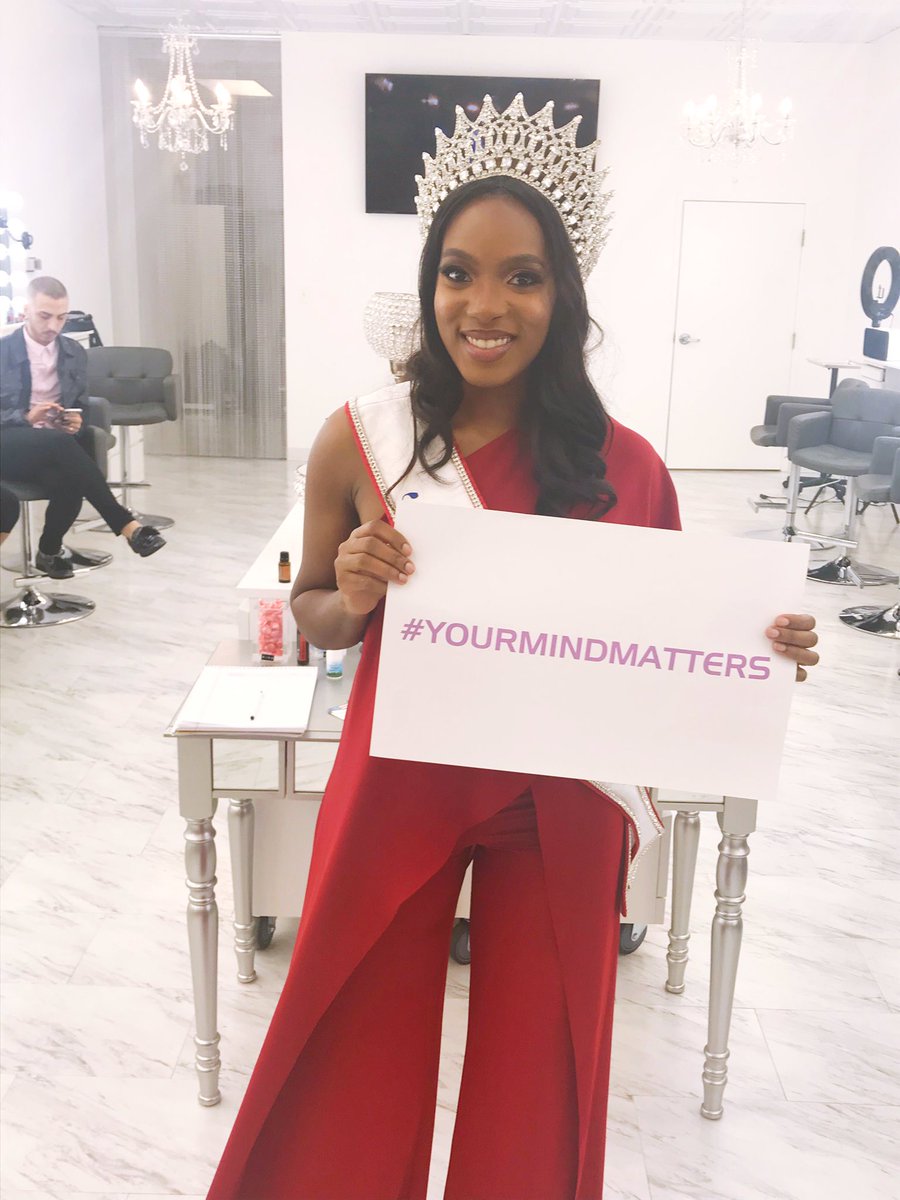 officialmissus's tweet photo. #MissUnitedStates @theandromedazen is preparing for another #mentalhealth workshop! #yourmindmatters #mentalhealthawarness https://t.co/VfKY1SJjZg