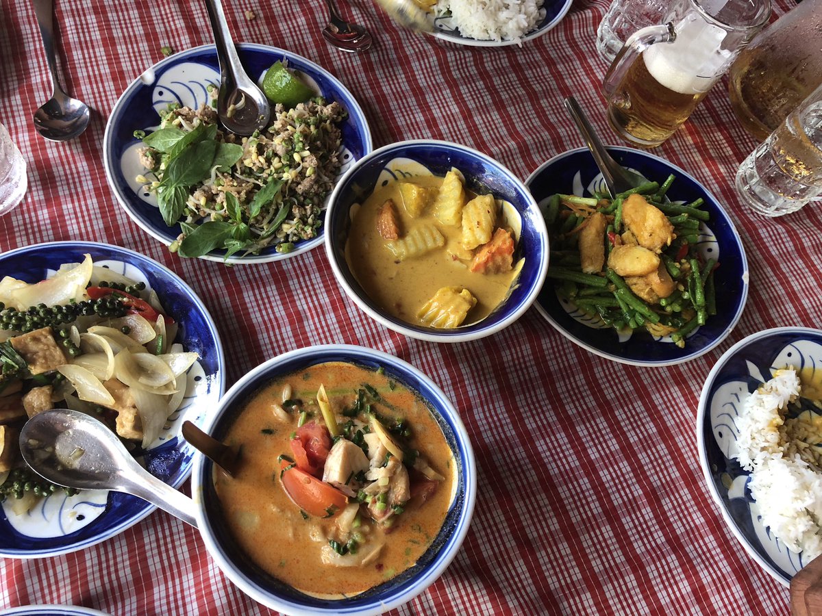ChinaEating's tweet photo. Khmer deliciousness. https://t.co/sE7ctLejqs