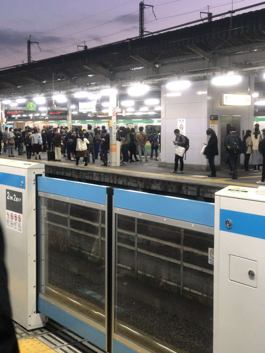 宇都宮線の赤羽駅で人身事故の現場画像