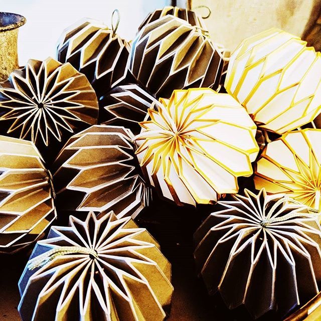 StyleithomeBath's tweet photo. These gorgeous decorations are from @thefigstore.
#StyleItHome π€π€π€ https://t.co/QeE6BTrLsJ https://t.co/EImBYTkLaI
