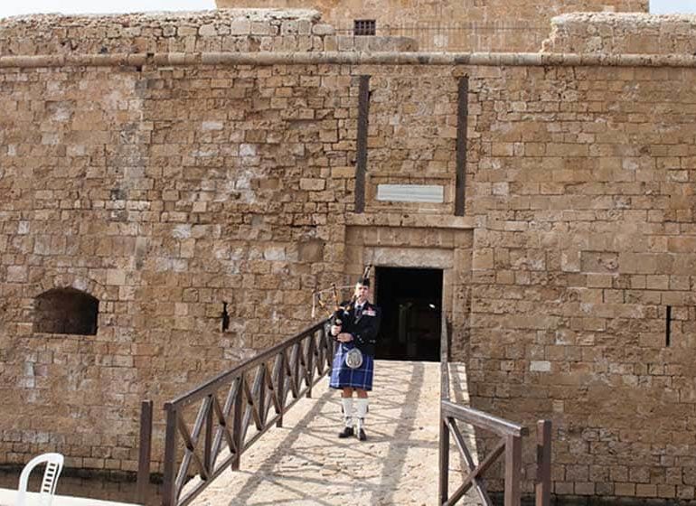 Happy #StAndrewsDay all you #Scots in #Cyprus! Ever wondered who's the most Scottish person on the island? We've found him! Click through: bit.ly/2PbkrYg