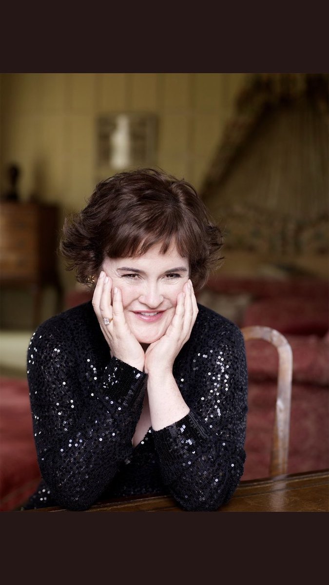 RobJamesFenton's tweet photo. Up the Friday! Holiday tomorrow! Let’s Susan Boyle it! https://t.co/Yw5wE3AqU0