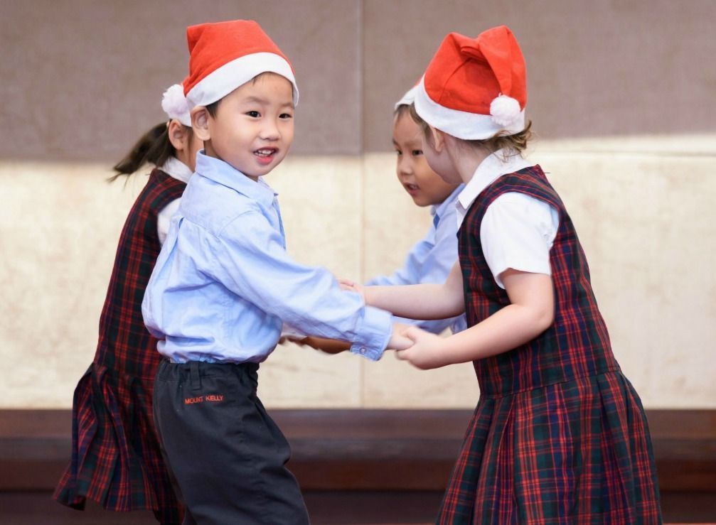 mountkelly_hk's tweet photo. Come along to our Christmas Fair on Saturday, 8th December from 9am to 12noon. There will be a range of Christmas activities including cooking, crafts, music, dress up and of course lots of sensory and play. To register: https://t.co/mNTpZ1oSVc #MKIP #Christmas https://t.co/IlMn4DjG8i