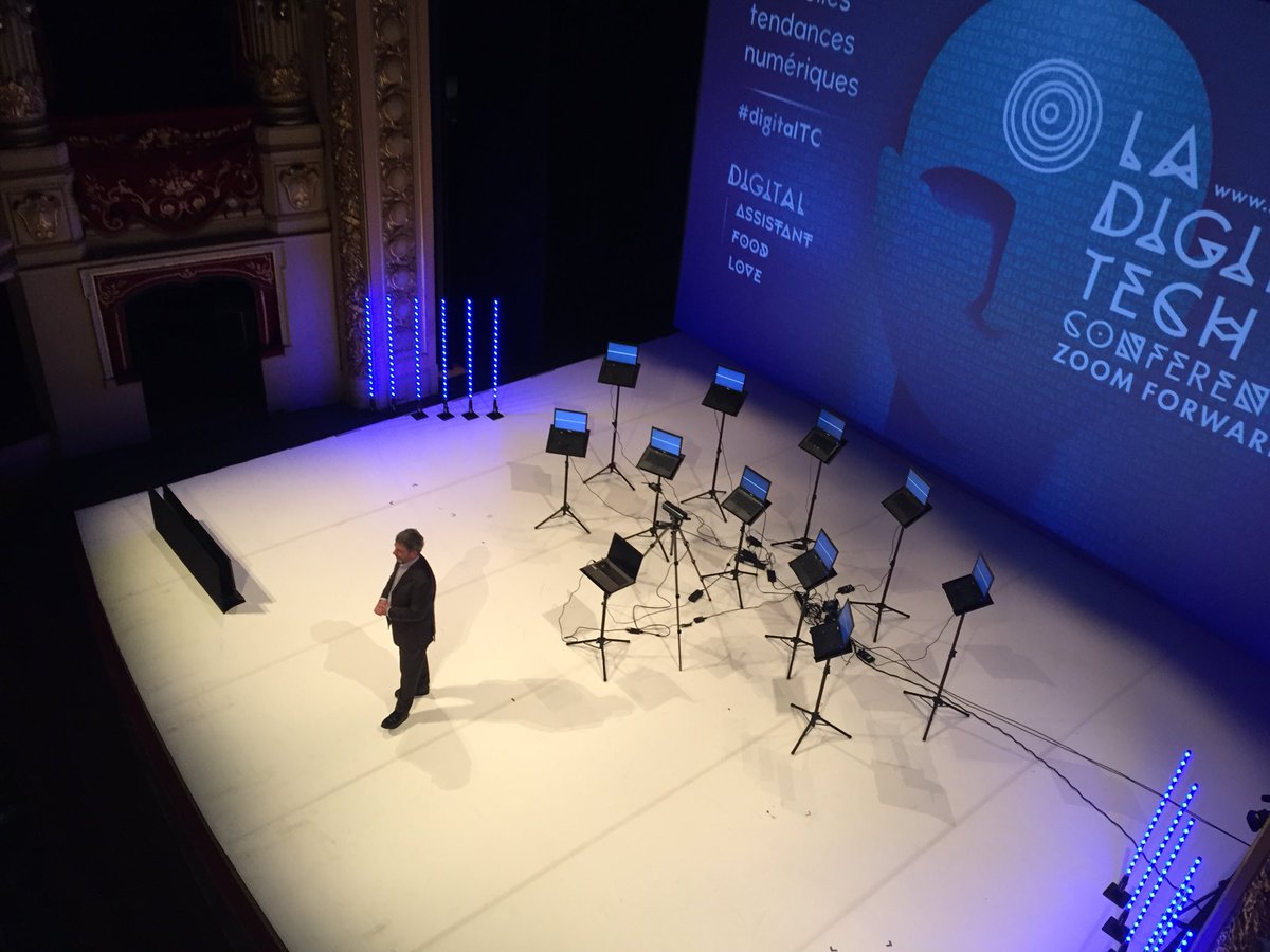 NFr21's tweet image. Stan on Stage at the Opera 👍 #DigitalTechConference @StanHintzy