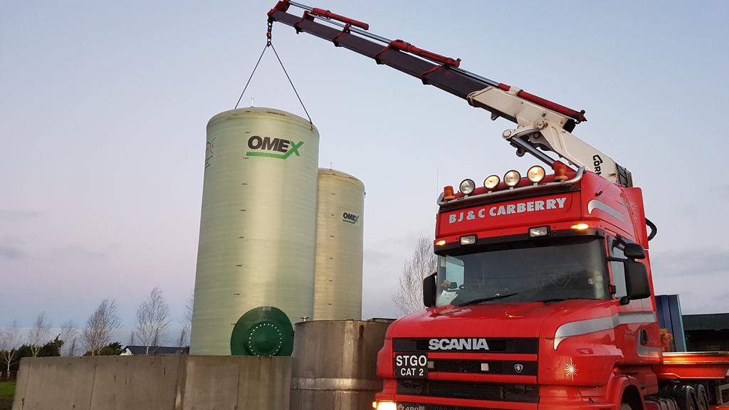 Busy morning here , after a successful start in 2018 a second @OmexCompanies tank going in for 2019 @Southern_Fuels  #liquidfertiliser
