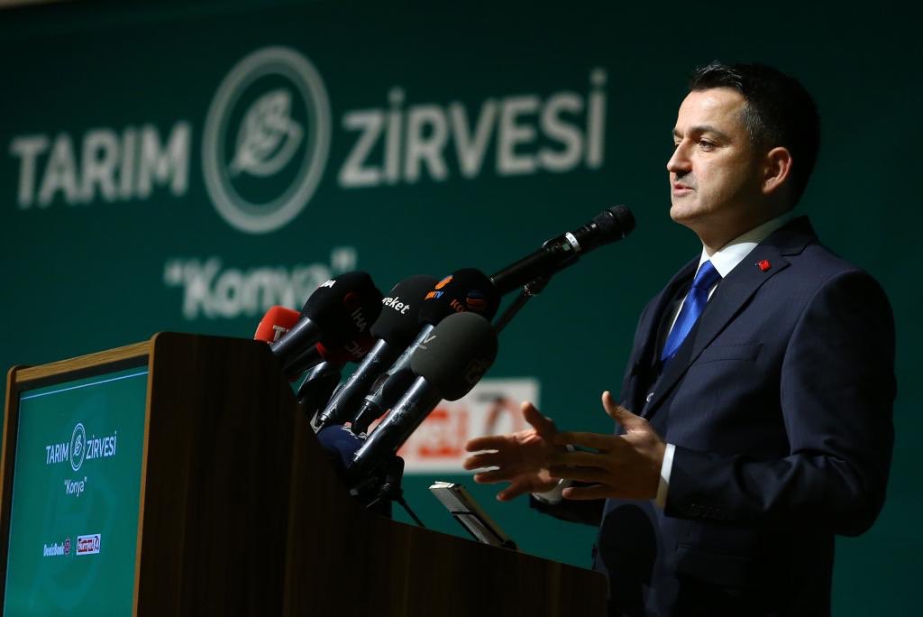 TCTarim's tweet photo. Bakanımız Dr. @bekirpakdemirli Konya’da düzenlenen Tarım Zirvesi’ne katıldı.
“Tarım, hayvancılık ve suyu yeniden değerli hale getirmek için çalışıyoruz. 21. yüzyıl tarımda Türkiye’nin yüzyılı olacak.” https://t.co/AiIUnXNuh4