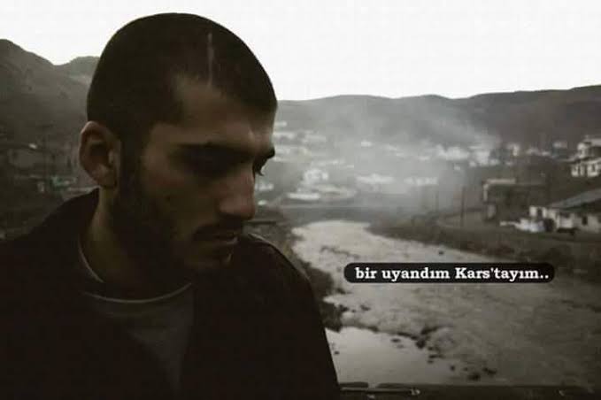 Kütahya'da kar yağdığını ögrenince otobüste böyle oldum günaydıns