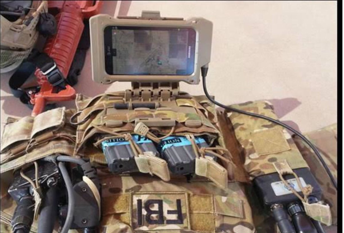 みなせ C101 12 31 土 東3ｱ 05a タブレット端末 野通に付属のアンドロイド端末があるよ しっかりと軍用に設計され 陸自の通信網に連接できるやつが Twitter