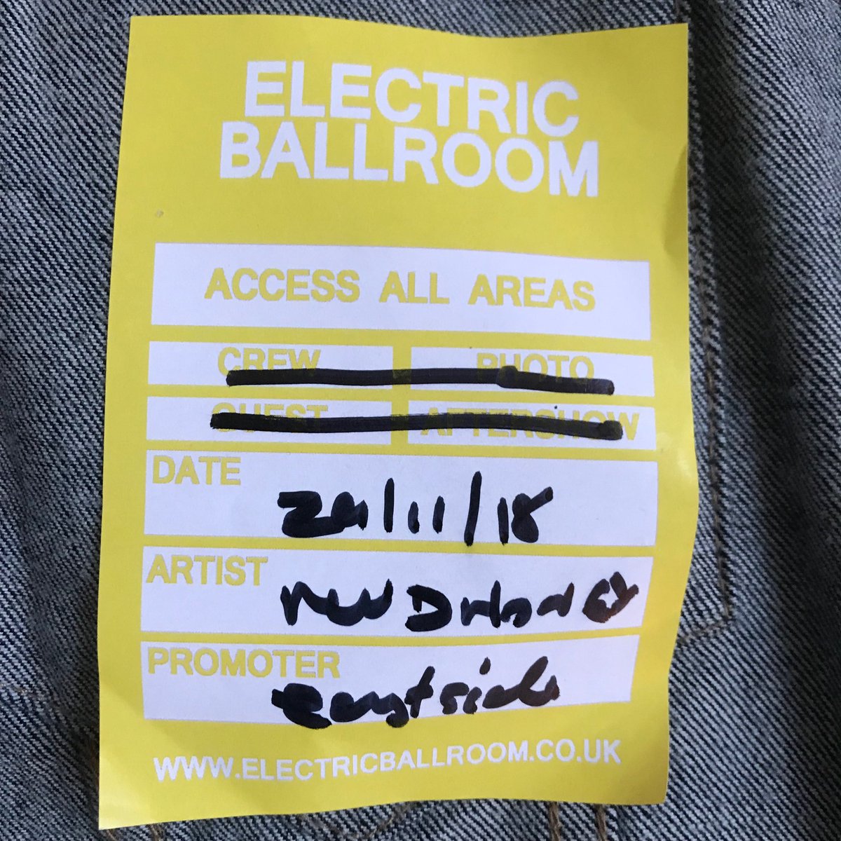 PhilAlexanderUK's tweet image. Thank you to the gentlemen in ⁦@_Mudhoney⁩ for last night’s lesson in power, pacing, dynamics and sheer joy. Oh, and for literally galloping along to The Trooper... #stillsick #digitalgarbage #peakgrunge