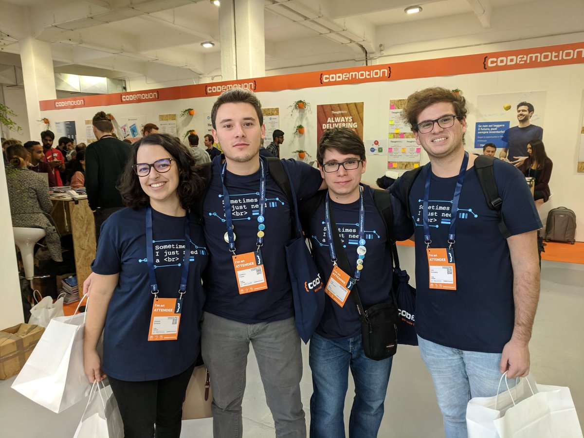 microsoftitalia's tweet image. Giornata 2 di #Codemotion a Milano: siamo pronti a incontrarvi e illustrarvi le novità di #Azure. In più, regaliamo magliette e Raspberry Pi, non mancate di passare al nostro stand.