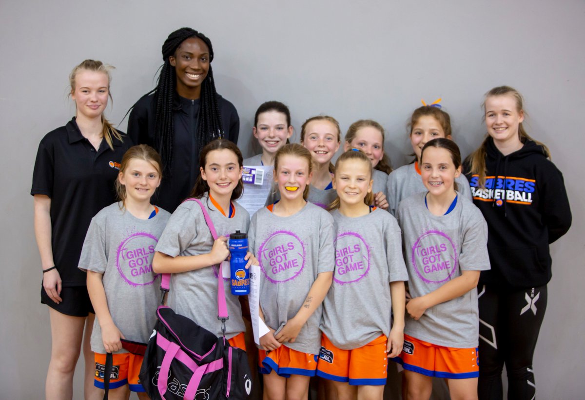 @EziMagbegor and all the @MelbourneBoomer stars are here at SBC for #GirlsGotGame night! Amazing night for our talented junior girls. #MUVJBL19