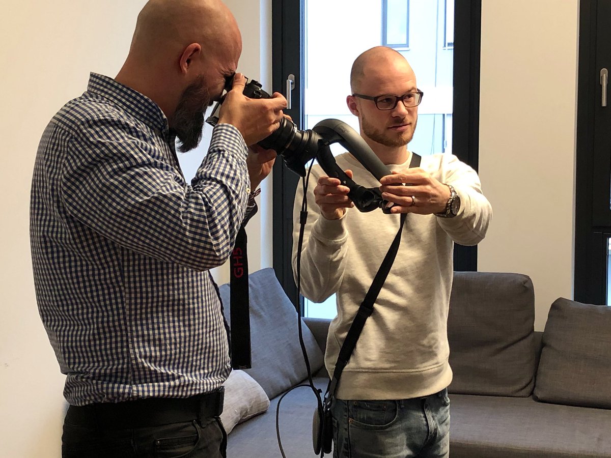 laika_berlin's tweet photo. On tour with our client @NomtekMobile visiting @golem to play around with #magicleap. Happy Friday everyone! https://t.co/C8bCDkuQzn