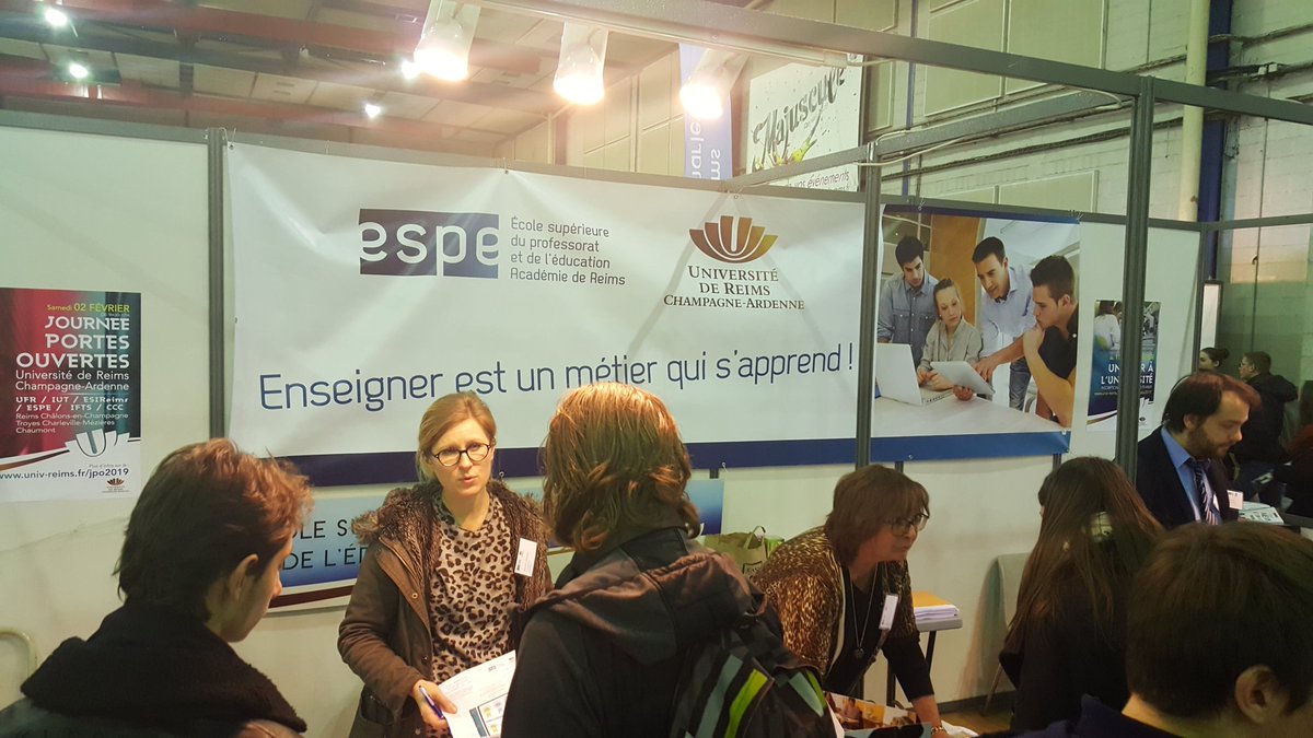 universitereims's tweet photo. Les métiers de l'enseignement vous intéressent ? Venez vous renseigner auprès de l'@espereims au #FAE2018 https://t.co/DtHmqQ8yEb