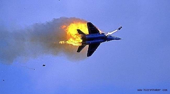 Ellerine sağlık... 
Beşar ESAD Suriye'de bir İsrail savaş uçağını vurdu.