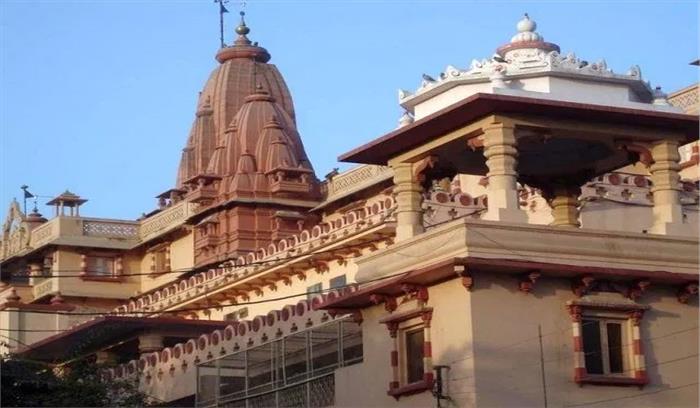 NewsDeshbandhu's tweet image. मथुरा में 2 दिन के विरोध प्रदर्शन के बाद सभी मंदिर खुले
deshbandhu.co.in/news/-mathura-…
#TempleManagement   #Protest  #National_GreenAuthority   #DanghatiTemple  #Deshbandhu