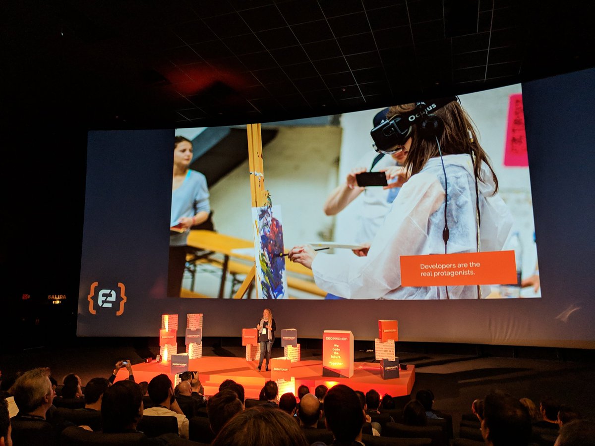 valllllll2000's tweet image. Codemotion Madrid is starting #codemotion #codemotionMadrid #codemotionmadrid2018 #madrid
