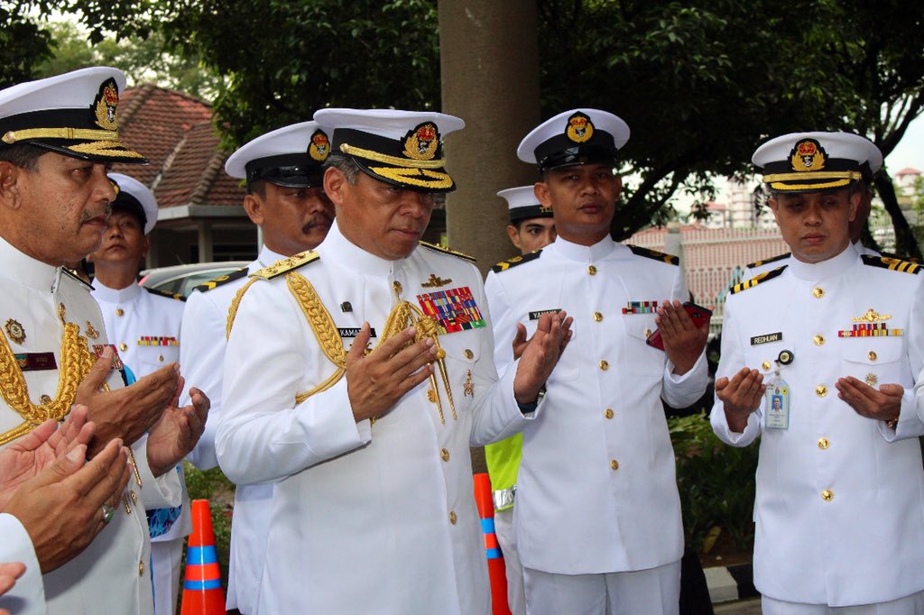 Emmy Emmy13223376 Twitter