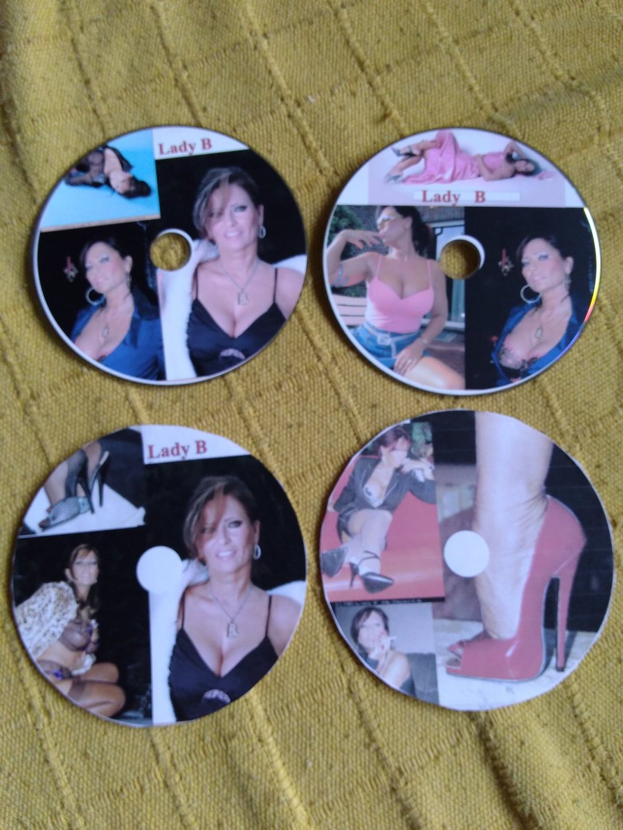 ConchiDelAmor's tweet photo. @LadyBErika CD covers #LadyB #Legsworld 👠👠 https://t.co/rrApurDHSL