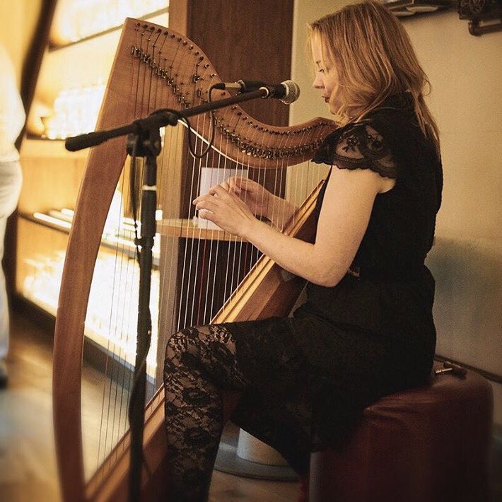 craigrstevenson's tweet photo. Happy St Andrews day a'body. Exciting news is coming. In the meantime, enjoy this beautiful version of ‘Auld Lang Syne’ by @annamacdonaldfb on #SoundCloud https://t.co/1c743uT4JK https://t.co/jUeHyc0edb