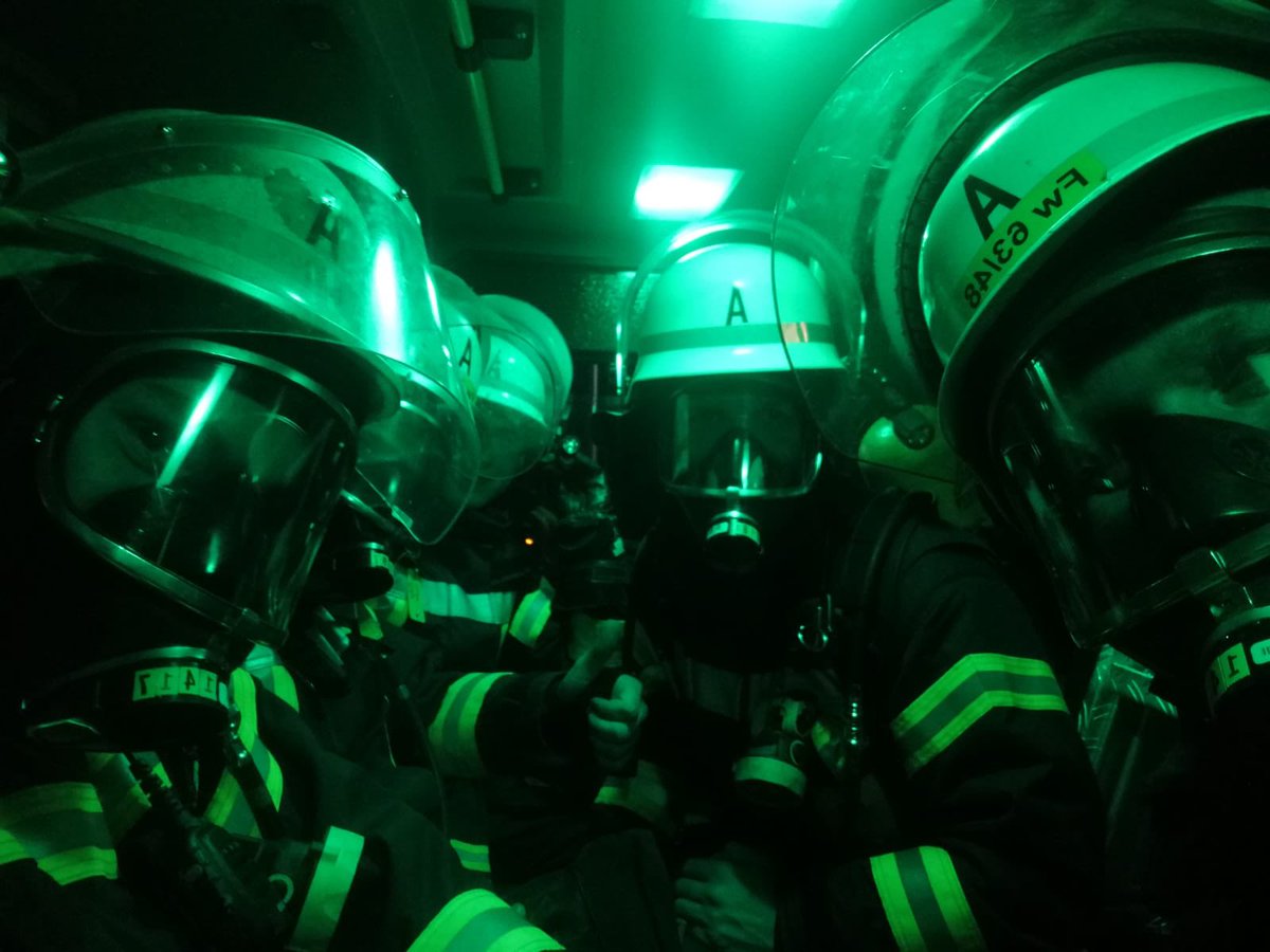 GeorgSchecke's tweet photo. Das beste Hobby der Welt #feuerwehrwüsting #ehrenamt #kameradschaft #ffw4ever #itsgettinghotinhere https://t.co/7GRgAktUoO