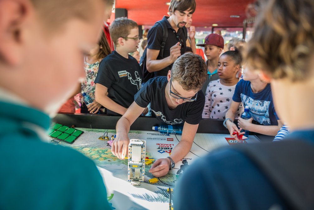 First Lego League: 32 teams strijden morgen met hun robots bij Dynamo in Eindhoven innovationorigins.com/nl/32-teams-me…
