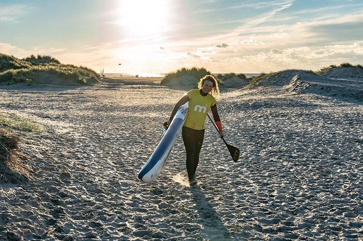 SUPper Petronella traint ook in de koude temperaturen lekker door en ondersteunt daarbij haar lichaam met verschillende supplementen: vitaminsto.re/2DRlLxK