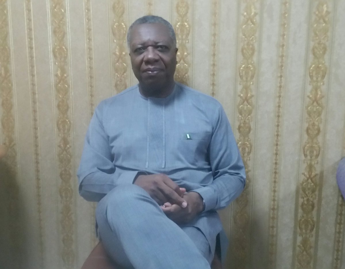 moneylineTV's tweet image. Our Guest @ChieduOsakwe1 CHIEF TRADE NEGOTIATOR (@TradeOfficeNG)  sitting PRETTY and READY in the visitor's lounge ahead of his discussion on TRADE NEGOTIATIONS IN NIGERIA

with @christy_Amodu
and Ehizogie Momoh

#tradeNG #TradeNegotiation #MoneylinewithNancy