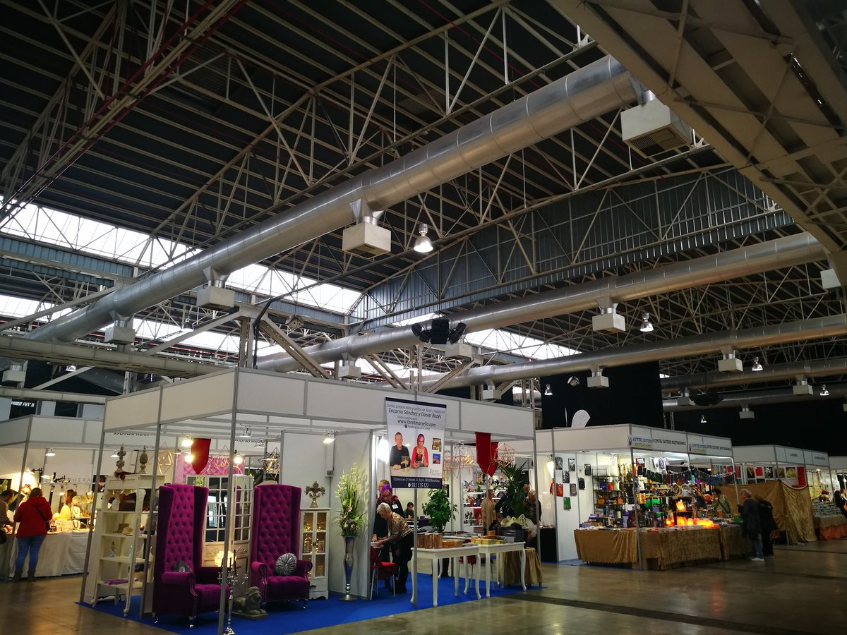 fargahospitalet's tweet image. Obre portes el @Magic_Fira. 

Fins divendres a les 21 h,  a #LaFargaLH, la fira més important a nivell europeu del sector de la nova espiritualitat i el creixement personal.

✍️Tota la informació ▶️ lafargalhospitalet.com/arriba-magic-i… #Magic2018 📌#LHospitalet