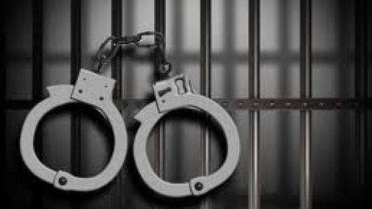 NotOkayBolton's tweet photo. Busy bees in Bolton today - one in custody for child abduction. All staff working hard on the investigation #teamwork #FridayMotivation #cse #protectingchildren #CSA https://t.co/mghPGoHuWP