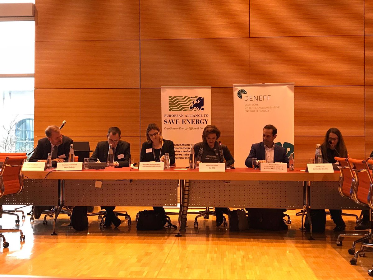 M_MeynierM's tweet photo. J’interviens sur le plan de rénovation énergétique des bâtiments français aujourd’hui au #EEBusinessSummit à Berlin ! Ensemble nous souhaitons une #Europe décarbonnée ! #RenovationEnergetique #transitionécologique https://t.co/kjv6jpe5yg