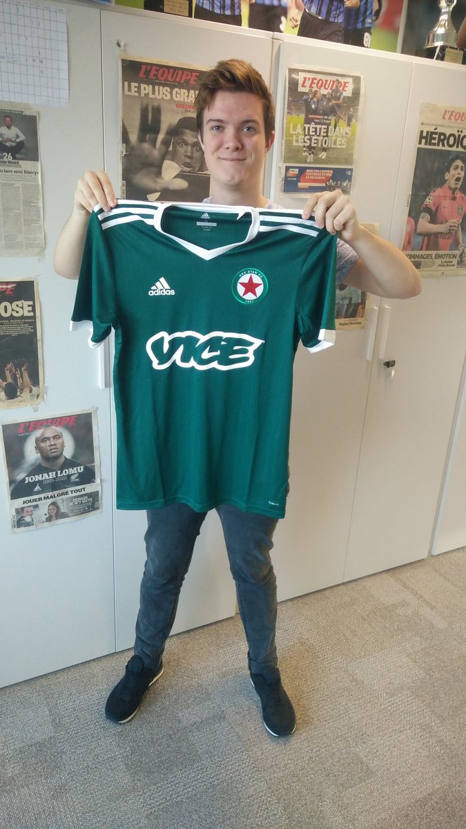 🎁ALERTE CADEAU !🎁

A l'occasion de <a href="/RedStarFC/">Red Star FC ✪</a> - <a href="/estac_officiel/">ESTAC Troyes</a> ce soir, on vous offre le maillot <a href="/adidasFR/">adidasfr</a> du Red Star 😍💚

Pour le gagner, 2 étapes:

1️⃣. Retweeter ce tweet
2️⃣. Follow <a href="/lequipedestelle/">la vraie equipe d’estelle</a>

Bonne chance! 🎁 #EDE <a href="/lachainelequipe/">la chaine L'Équipe</a> #Heretocreate