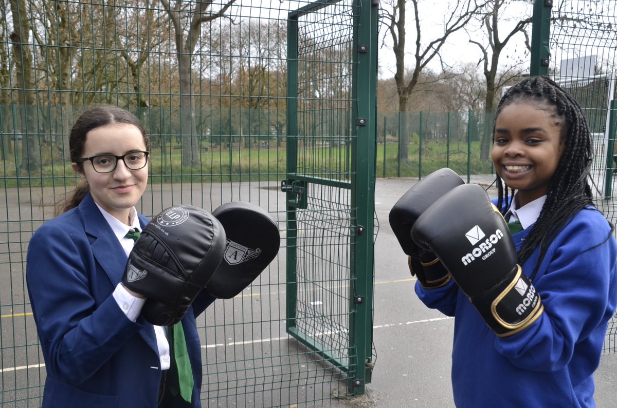 McrAcademy's tweet photo. Our Yr 10 girls took part in a fantastic workshop with @riofoundation & @OddArtsUK where they learnt how sports can help with mental health. They learnt boxing techniques from Eccles Boxing School & taekwondo moves from @teamjeonsa, it was lots of fun! #RFFManchester @fmccarron1 https://t.co/9EJxQCnEhS