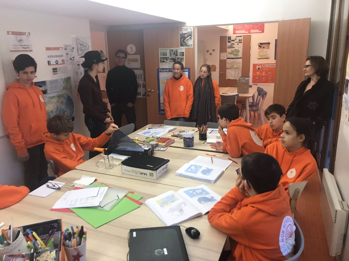 SchoolVincennes's tweet photo. Visit at @SchoolVincennes of #Pleen from @criparis founder of @EduKeyFR ! A great opportunity to talk around video games,philosophy,literature,movie making, sciences...⭐️
See you very soon #Pleen to learn more with you in the 🎥 around games we’ll going to make for @ReferEdu 😎 https://t.co/aXBoXqV9MB