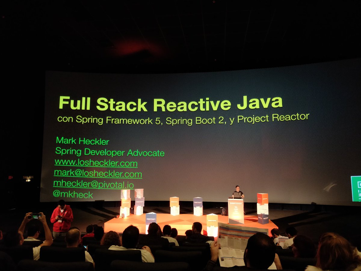 ilopmar's tweet image. Mr. @mkheck is on stage giving his talk in Spanish! @CodemoMadrid
#Codemotion