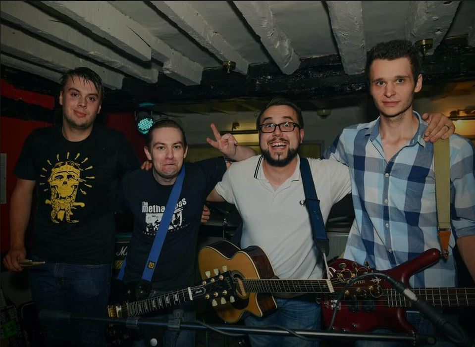 #Honouramongstthieves started in 2012 passionately playing every minute they could! After some time playing covers, they finally started making their own songs! They recently released their album too! Keep up the good work! #AylesburyBands #SupportingCommunity #PunkBandUK