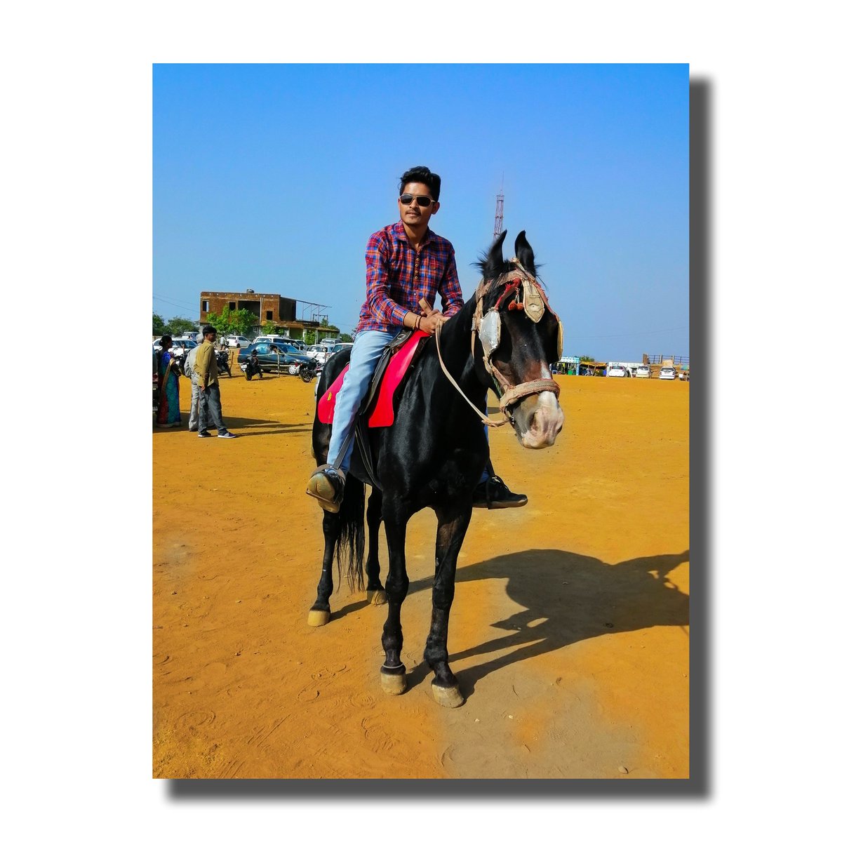 vikasshiroya75's tweet photo. @HiHonorIndia #honor8x #aiphotography #saputaradiaries #saputara #horse #horseriding #ride #animal #picnic #trip https://t.co/nSzlJz2lIm