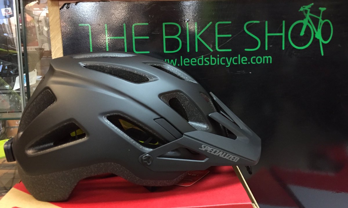 leedsbicycle's tweet photo. New in: Specialized Ambush
Comp helmet featuring the new ANGi patented sensor which,can turn each new Specialized helmet into a live
tracker, crash detector, and safety beacon.
Angi equipped helmets will act as: 
A LIVE TRACKER
A CRASH DETECTOR
and A SAFETY BEACON
From £100 https://t.co/foqnQuEkS6