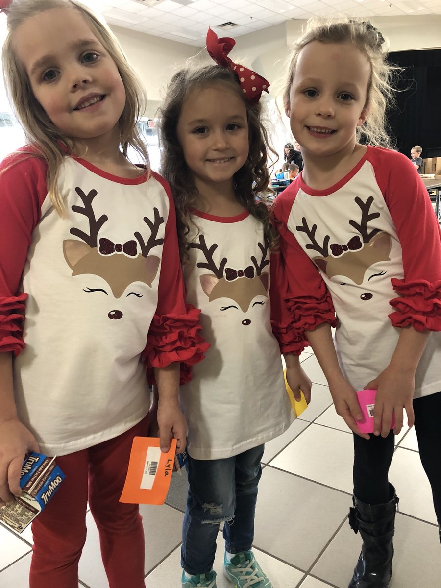 I found these 3 reindeer at Kindergarten lunch duty!! #walelm