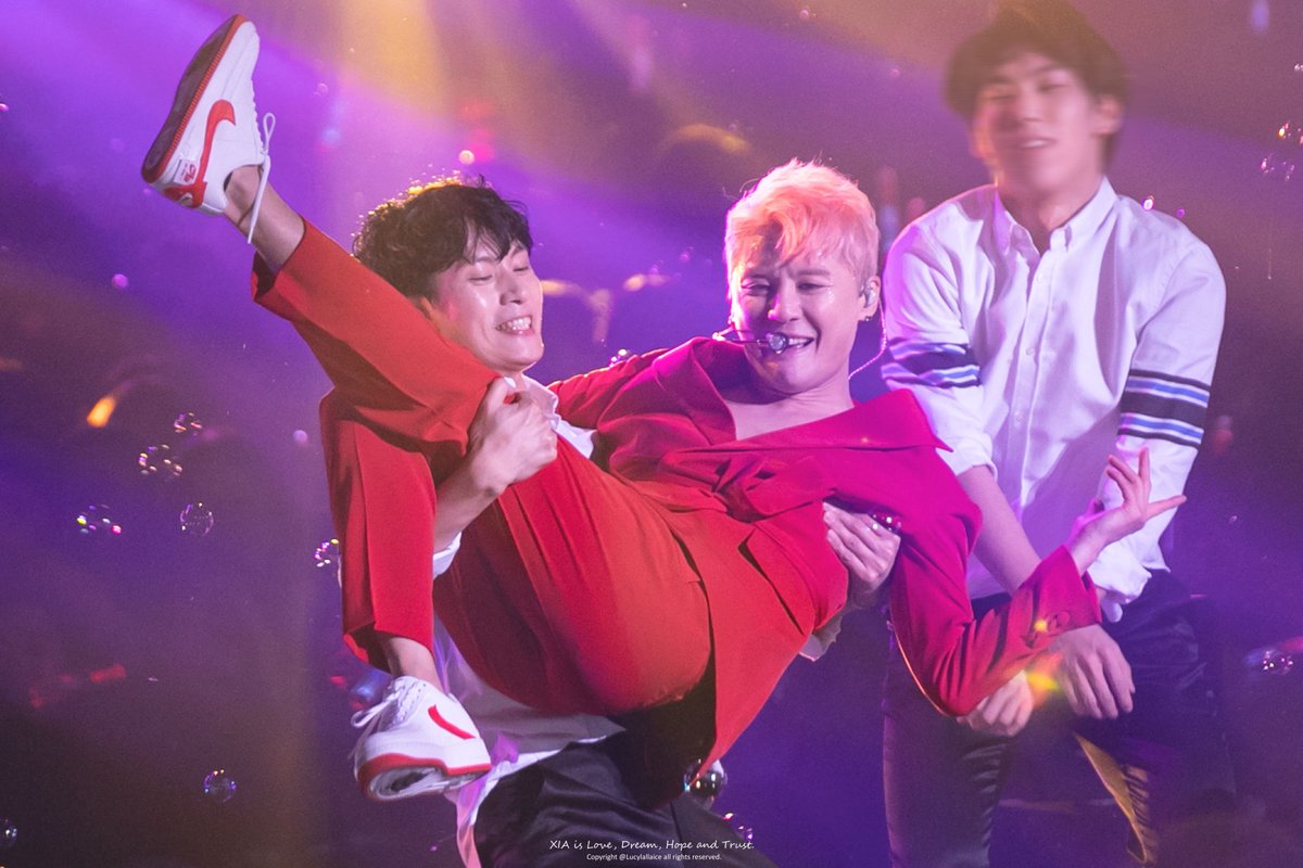 lucylallaice's tweet photo. 181130 WAY BACK XIA 첫콘 #김준수 #XIA #시아준수

💜깜찍💜앙증💜
https://t.co/IIz4LAd6rg
https://t.co/EMeoC7oJiX
https://t.co/mBk9pjZO84 https://t.co/KKW9yPUnhR