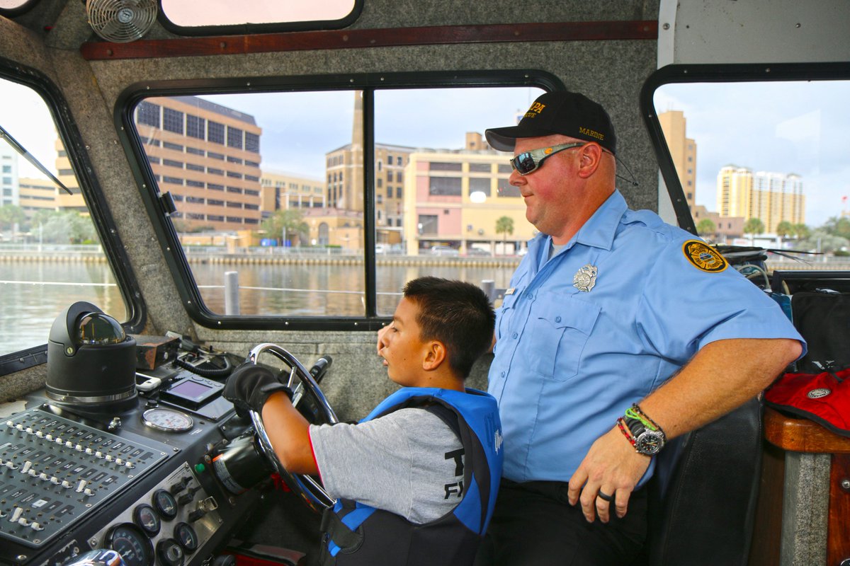 TheTampaCC's tweet photo. #FBF to last week when @makeawishsfla & @TampaFireRescue teamed up to grant Samuel his wish of being a firefighter for a day. π We were honored to send Samuel off as he boarded the Fireboat at our boating docks. Read more on our blog: https://t.co/a0DQrBtppk #FeelGoodFriday https://t.co/BT9nfJ4RiY