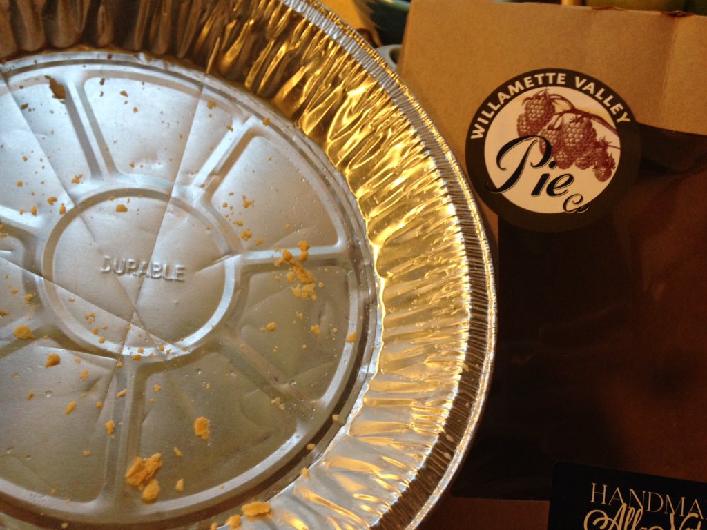 patrecycles's tweet image. #RecycleLab : It&apos;s pie season folks! I like the suggestion by @wvpie that their pie &apos;tins&apos; are &quot;Durable&quot; :-) Clean aluminum pie pans are recyclable. Kindly remove the plastic window prior to recycling the box. #CleanAndEmpty  #WhereDoesItGo @SeattleSPU @EnviroStars